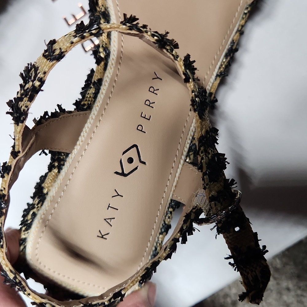 NEW Katy Perry The Busy Bee Strappy Size 8.5 - Picture 4 of 7